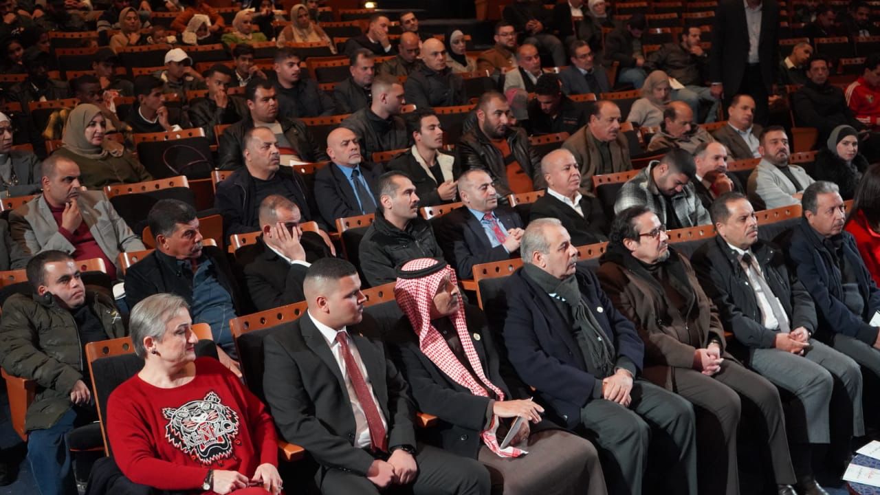 Madar Al-Saa Images 0.33453413254489206