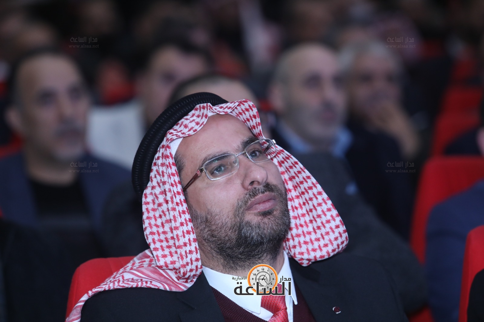 Madar Al-Saa Images 0.469661718616347