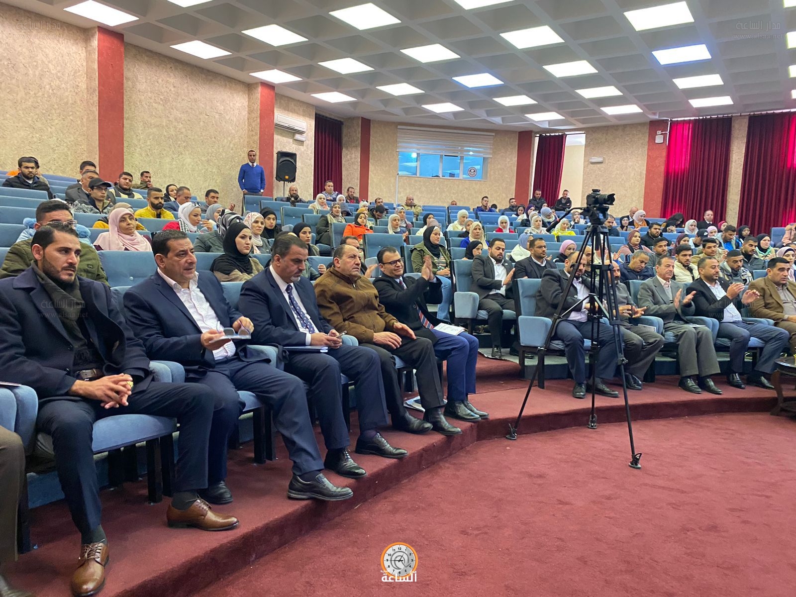 Madar Al-Saa Images 0.46226627291921973