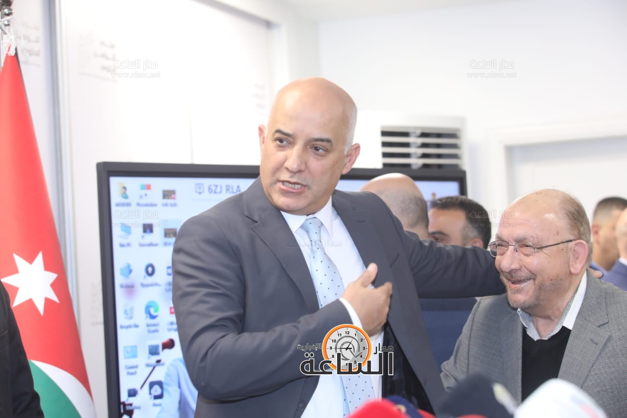 Madar Al-Saa Images 0.37708610233279205