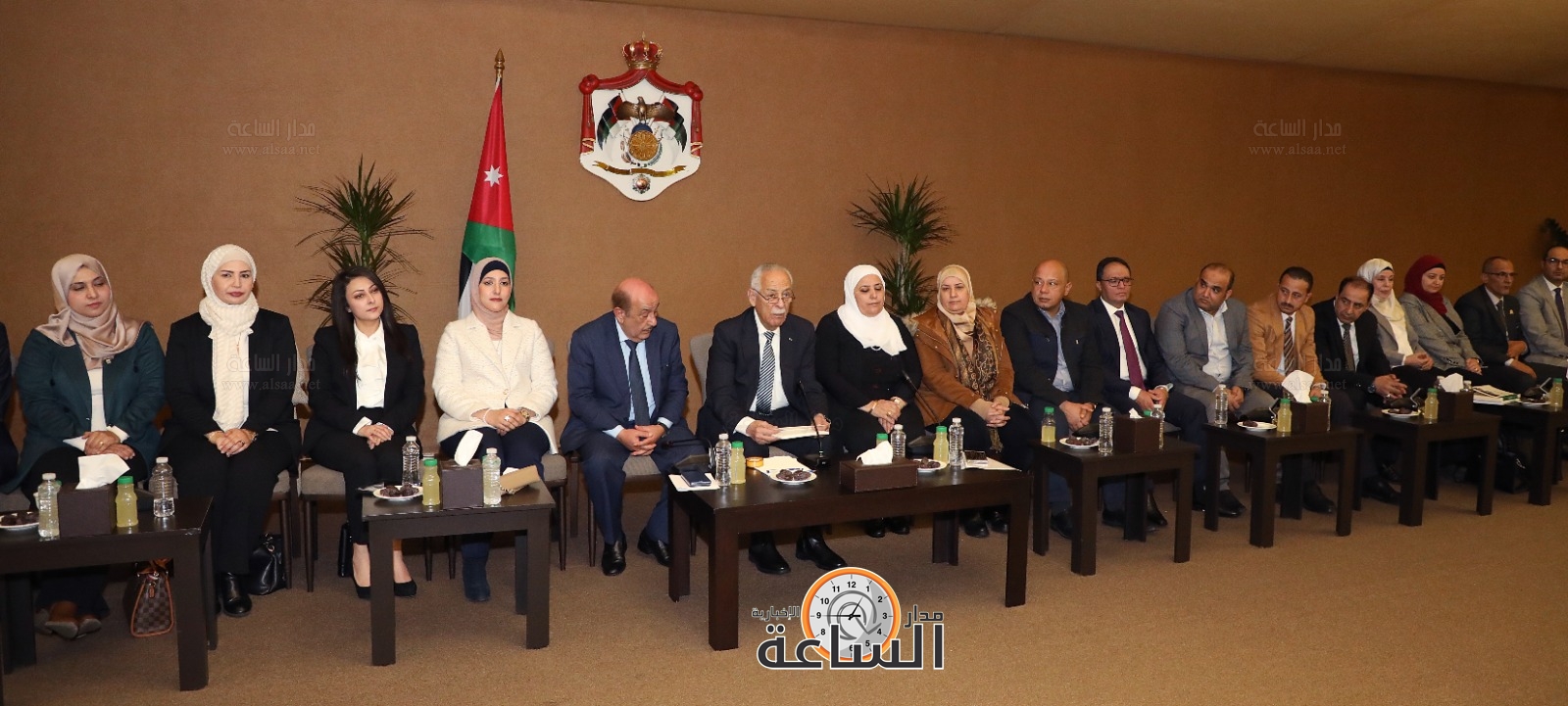 Madar Al-Saa Images 0.05985693506503642