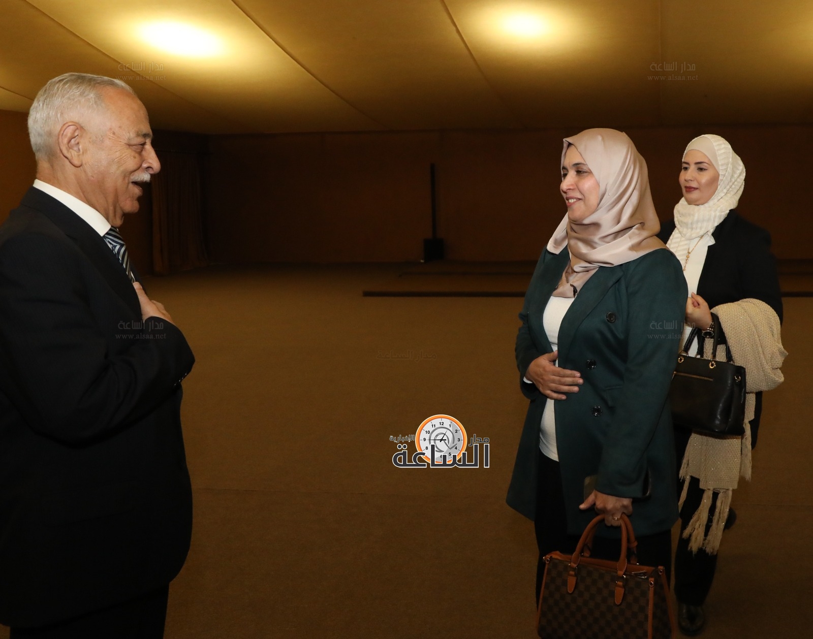 Madar Al-Saa Images 0.9925802433763125