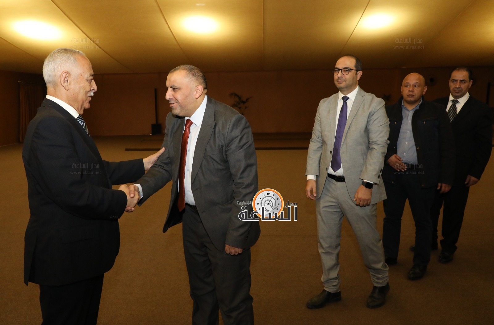 Madar Al-Saa Images 0.32727875272084006