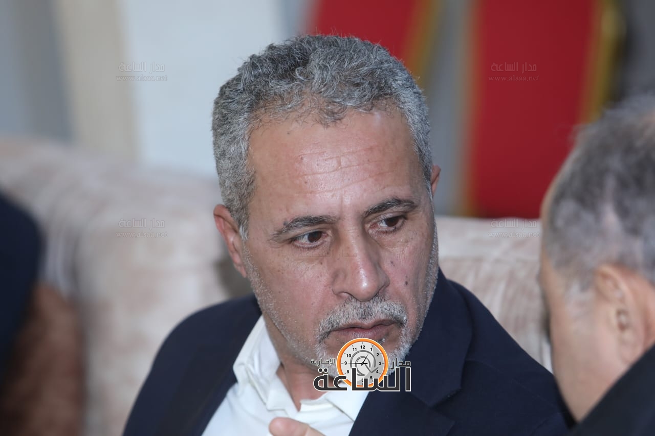 Madar Al-Saa Images 0.7191155680182608