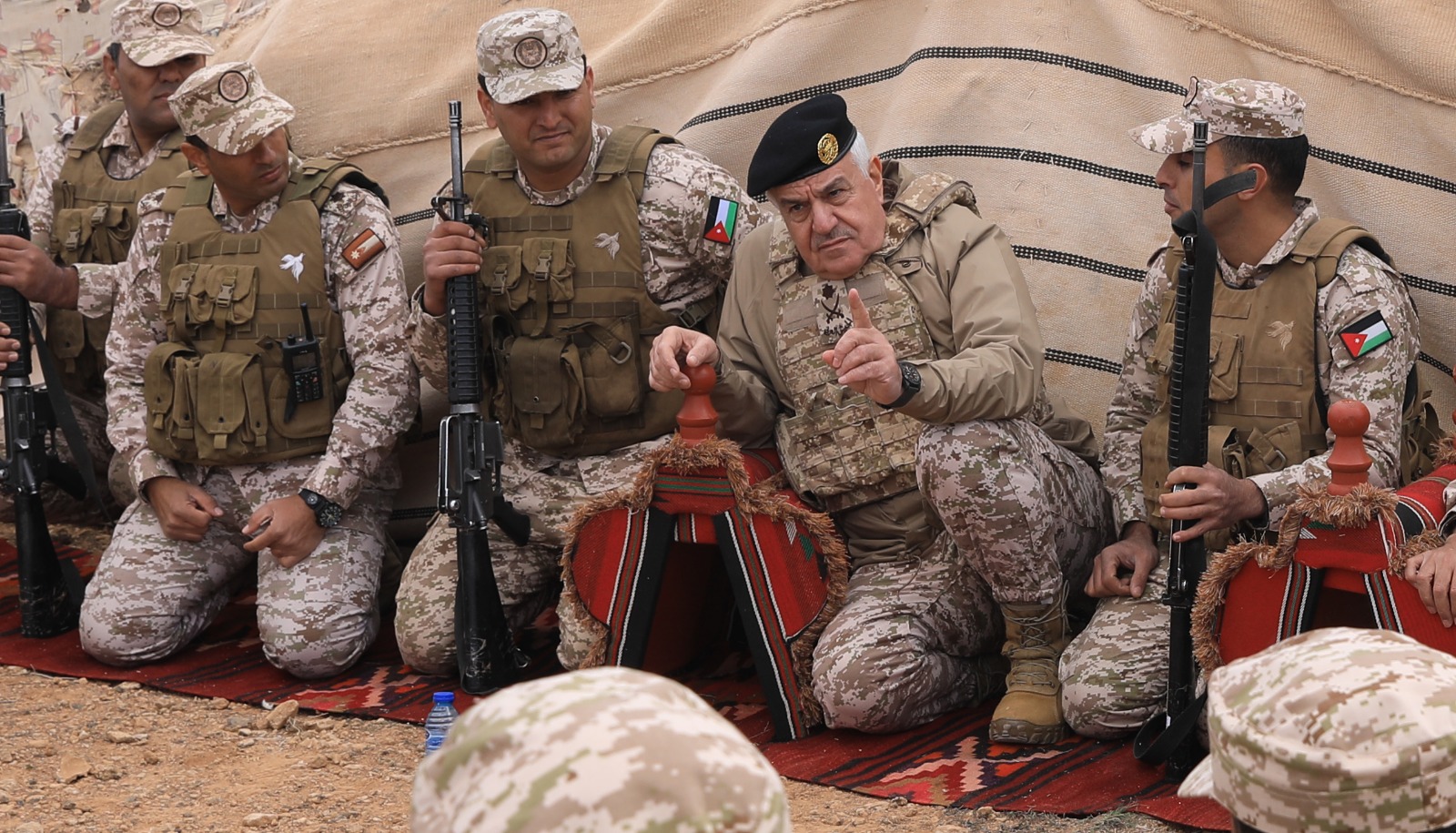 Madar Al-Saa Images 0.5335462740199217