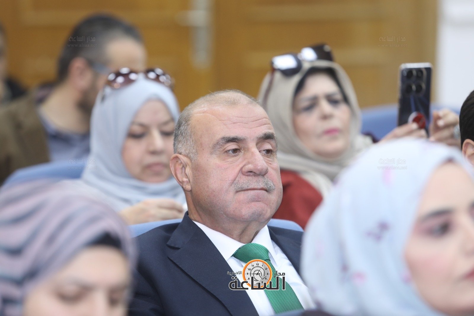 Madar Al-Saa Images 0.8680841587684871