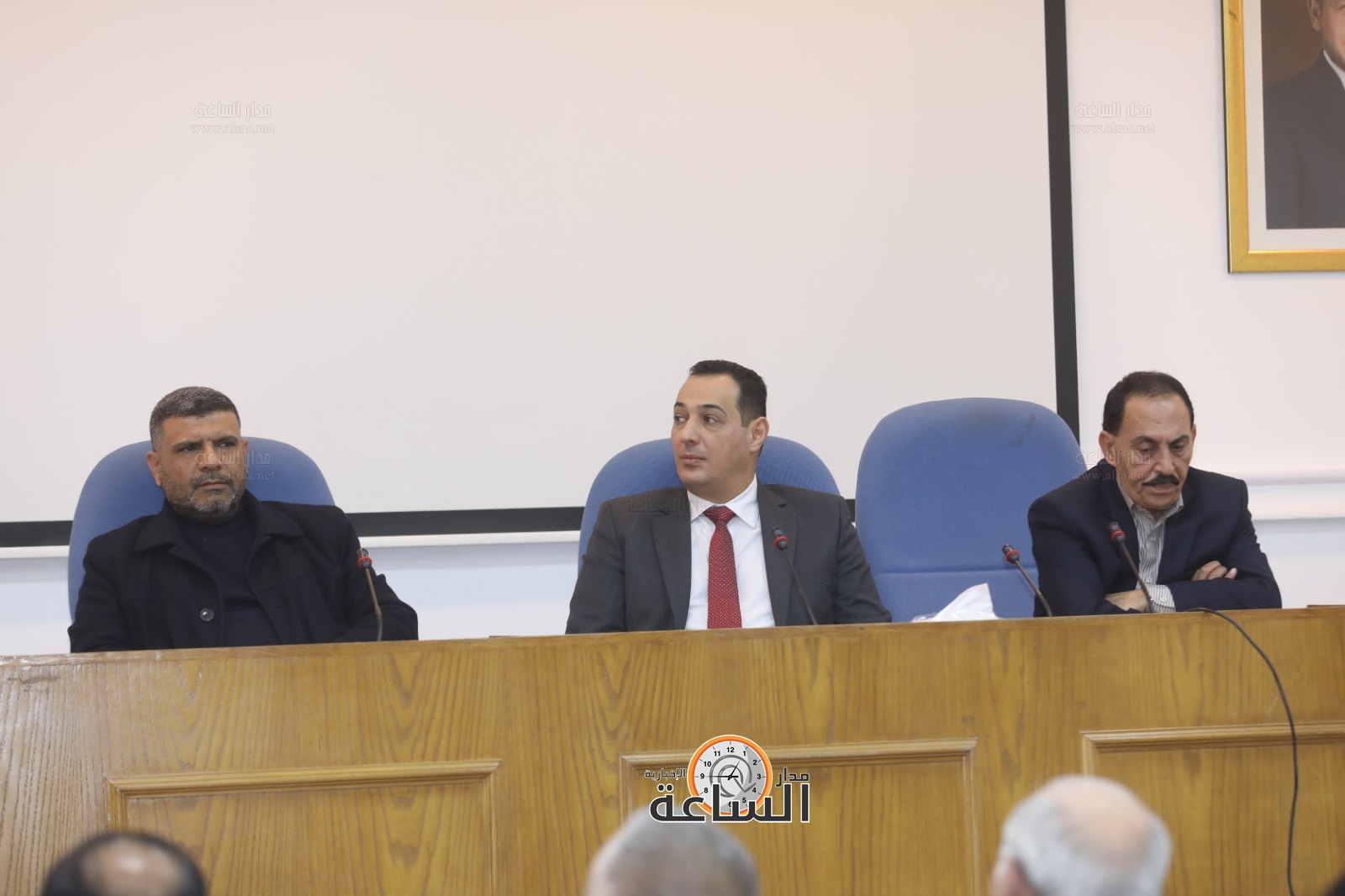 Madar Al-Saa Images 0.3940517600877822