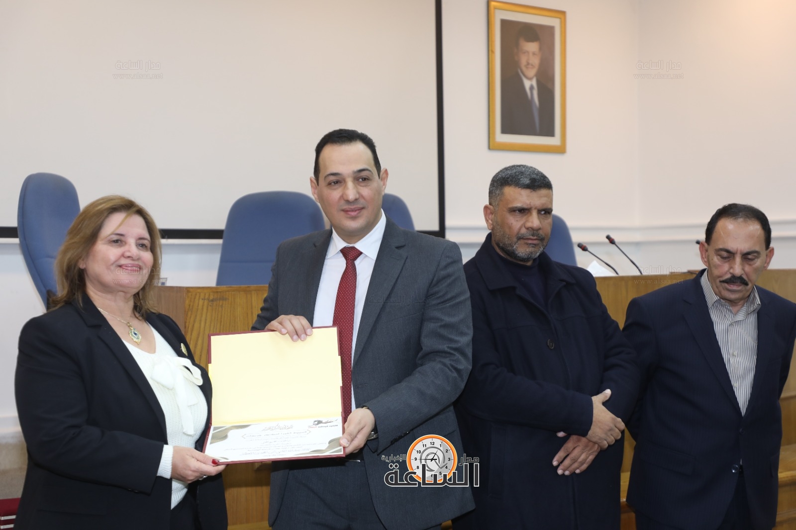 Madar Al-Saa Images 0.07798766747121655