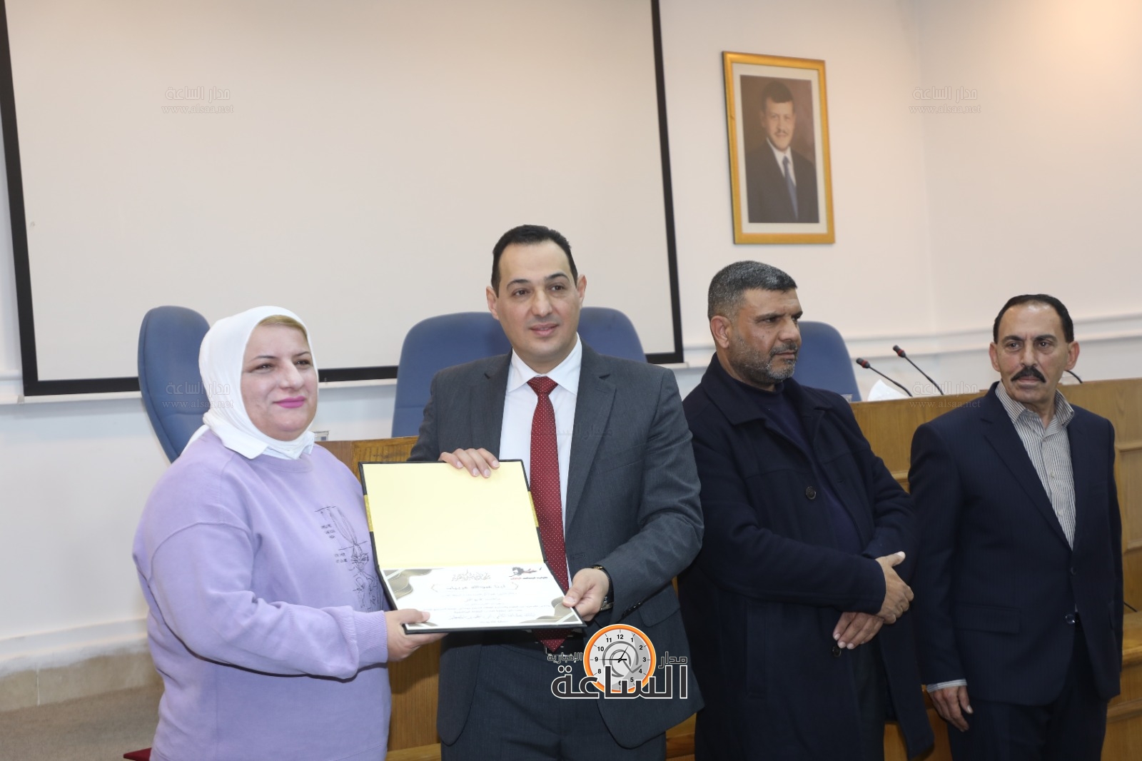 Madar Al-Saa Images 0.6246202141264023