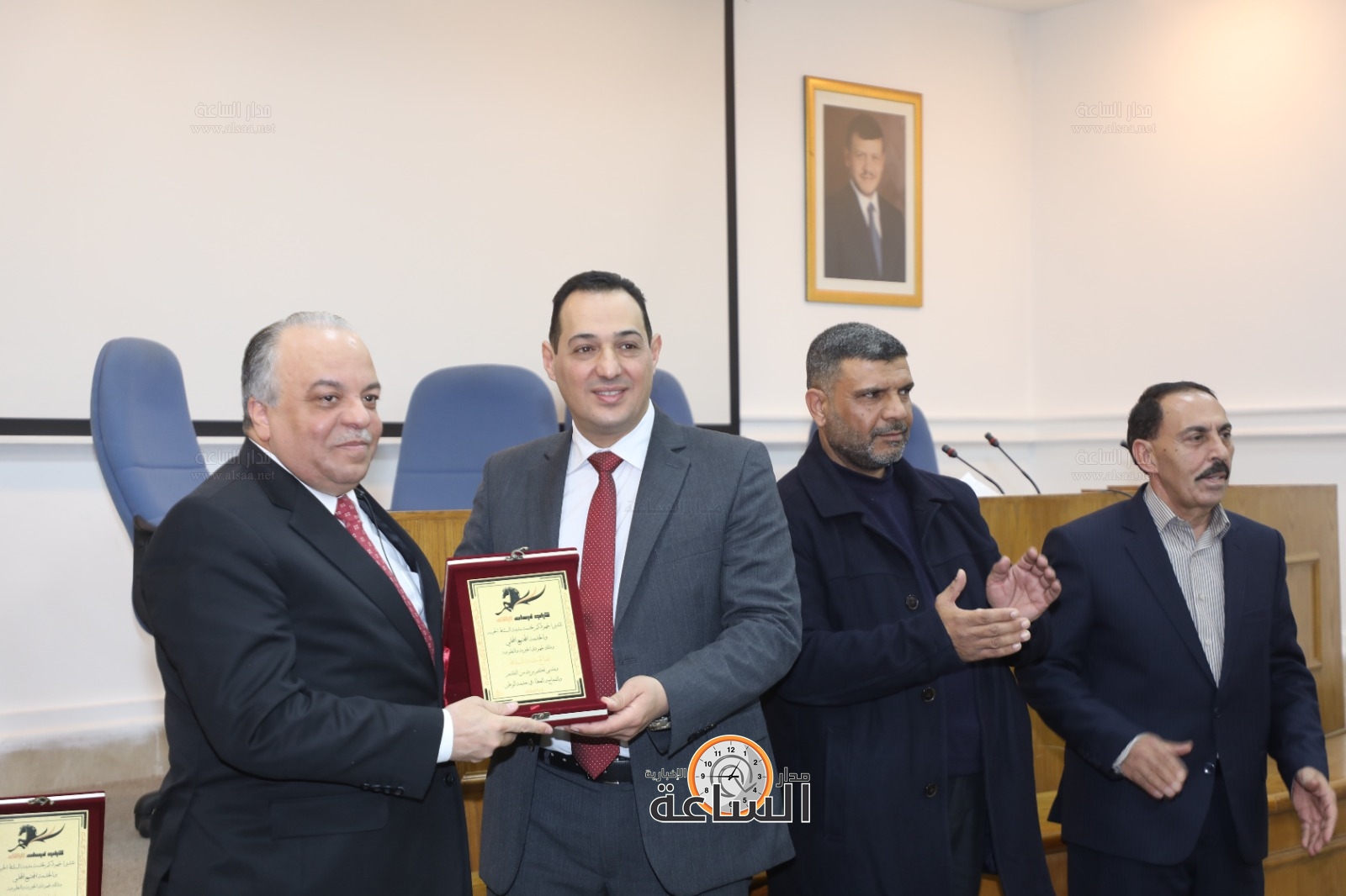 Madar Al-Saa Images 0.04589572430791544