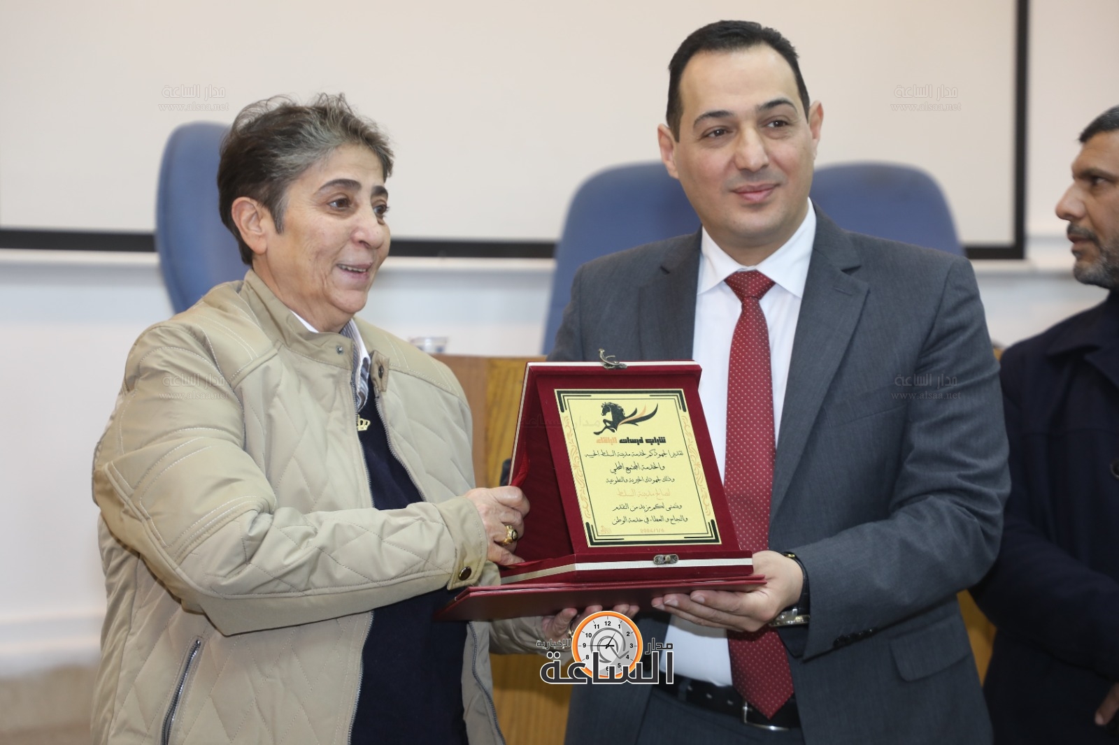 Madar Al-Saa Images 0.2989487504789472