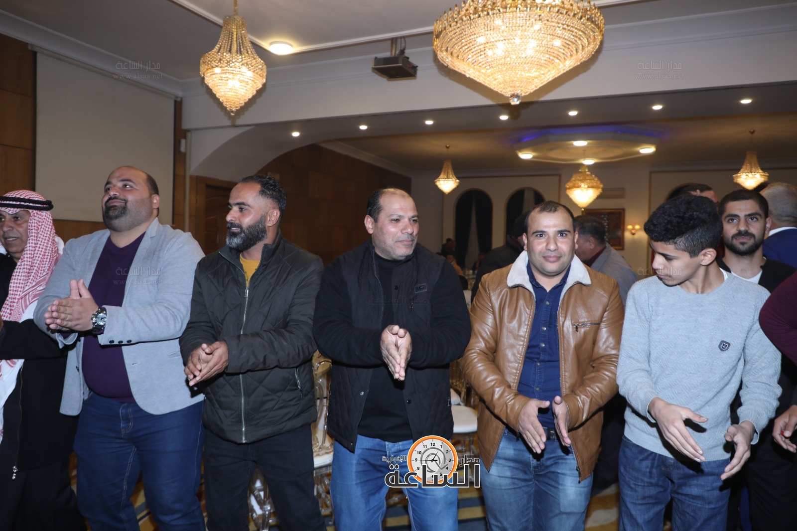 Madar Al-Saa Images 0.8589301315186861