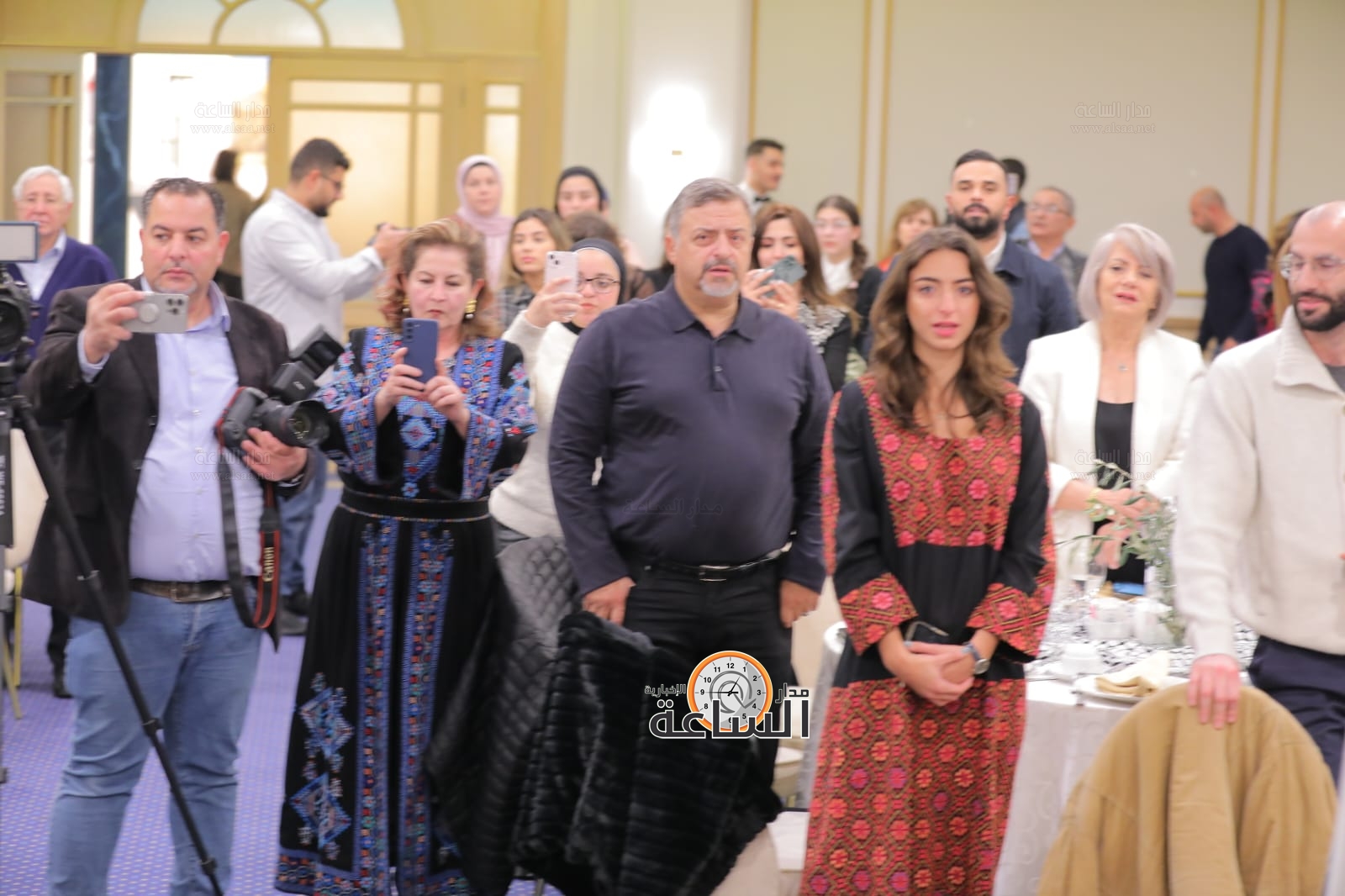 Madar Al-Saa Images 0.3263465672192669