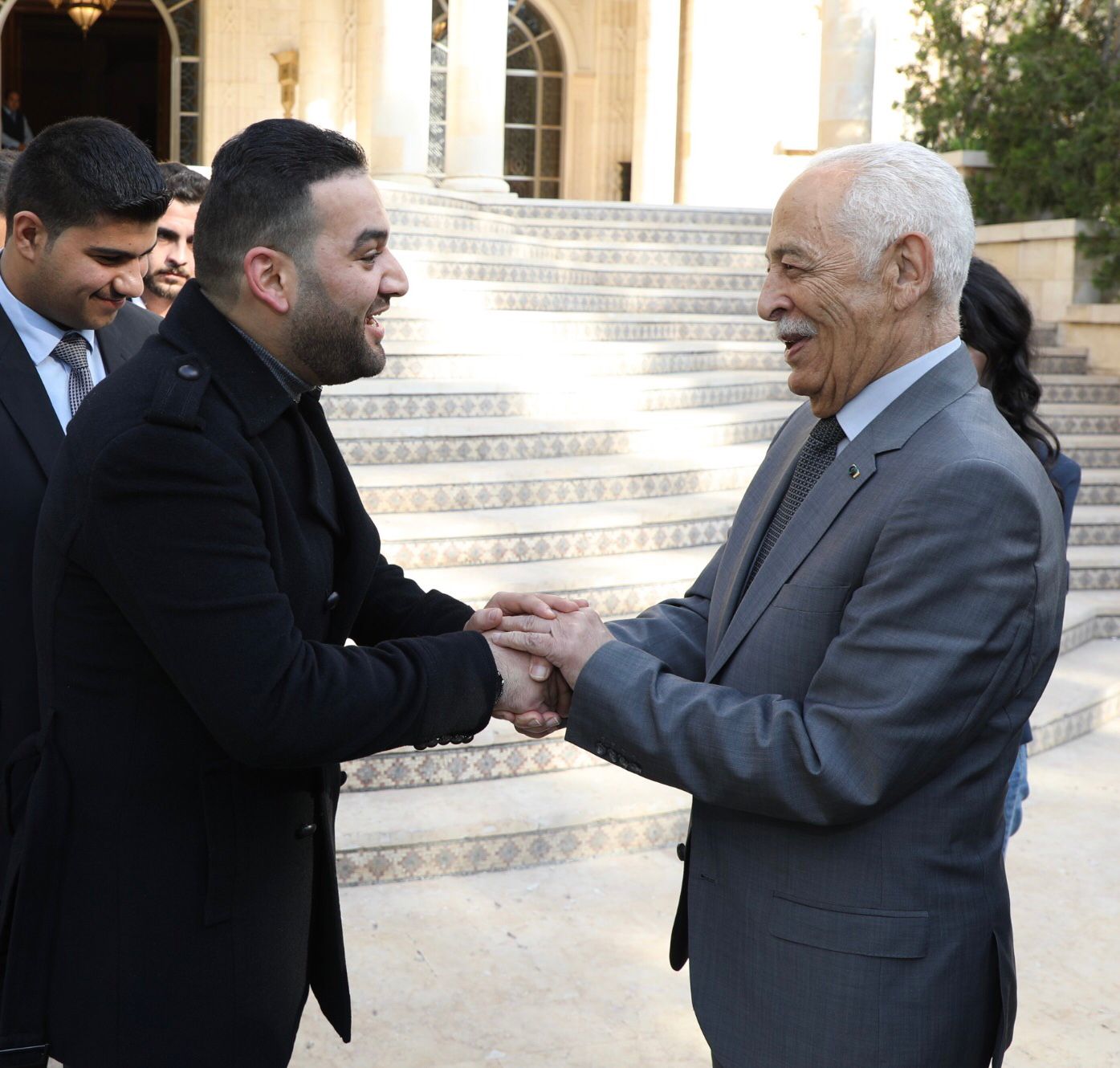 Madar Al-Saa Images 0.6379870019061271