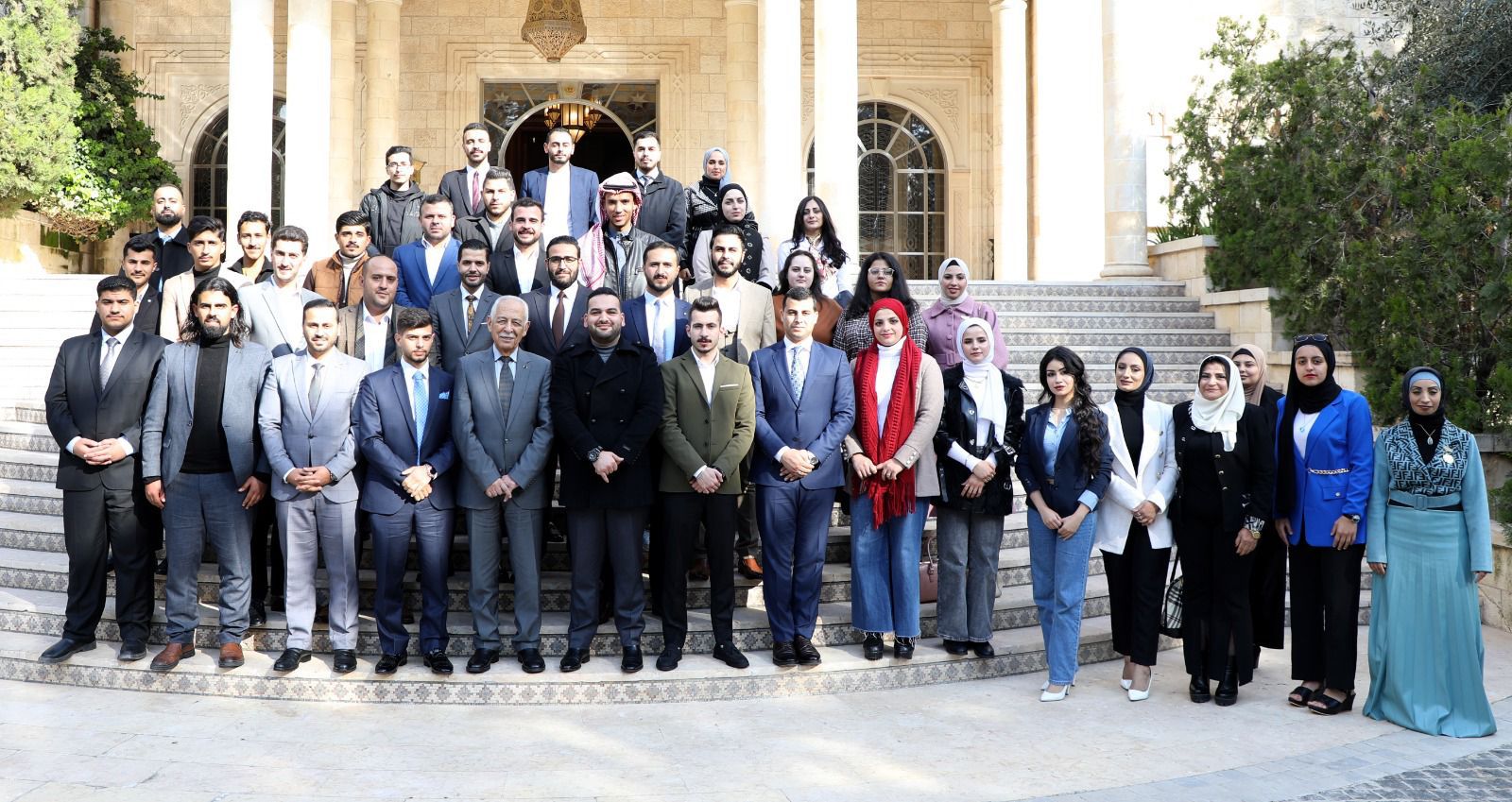 Madar Al-Saa Images 0.33730498309253454