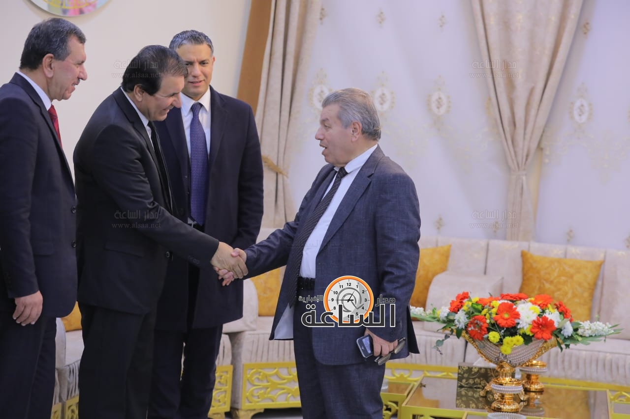 Madar Al-Saa Images 0.7934942172531723