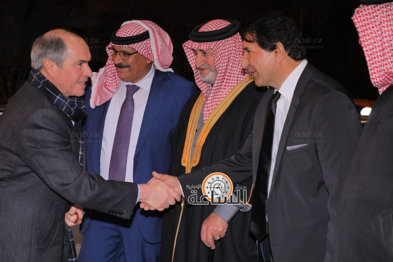 Madar Al-Saa Images 0.18692753224532344