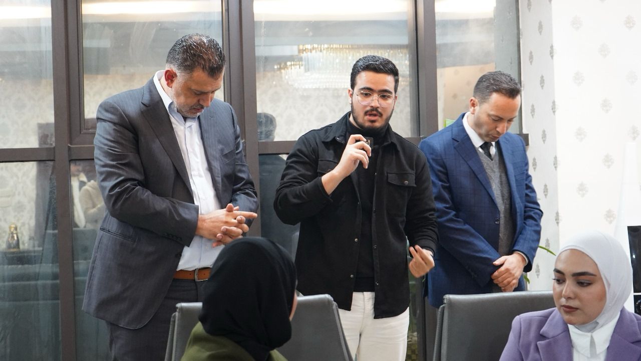 Madar Al-Saa Images 0.8171953339866733