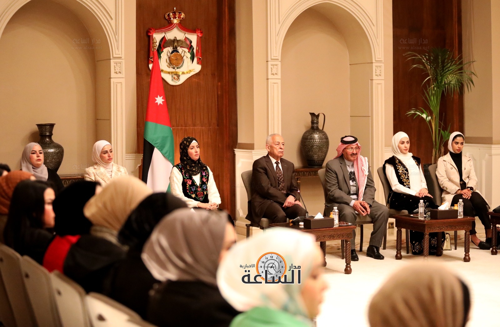 Madar Al-Saa Images 0.30566630557773466