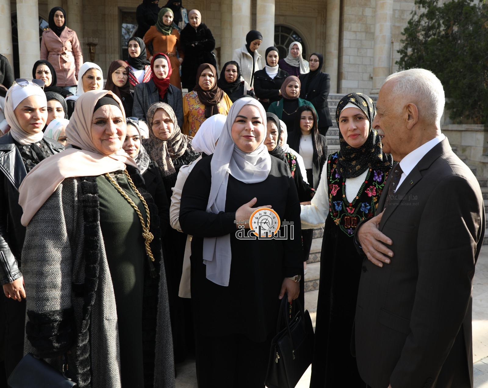 Madar Al-Saa Images 0.7634864911432313