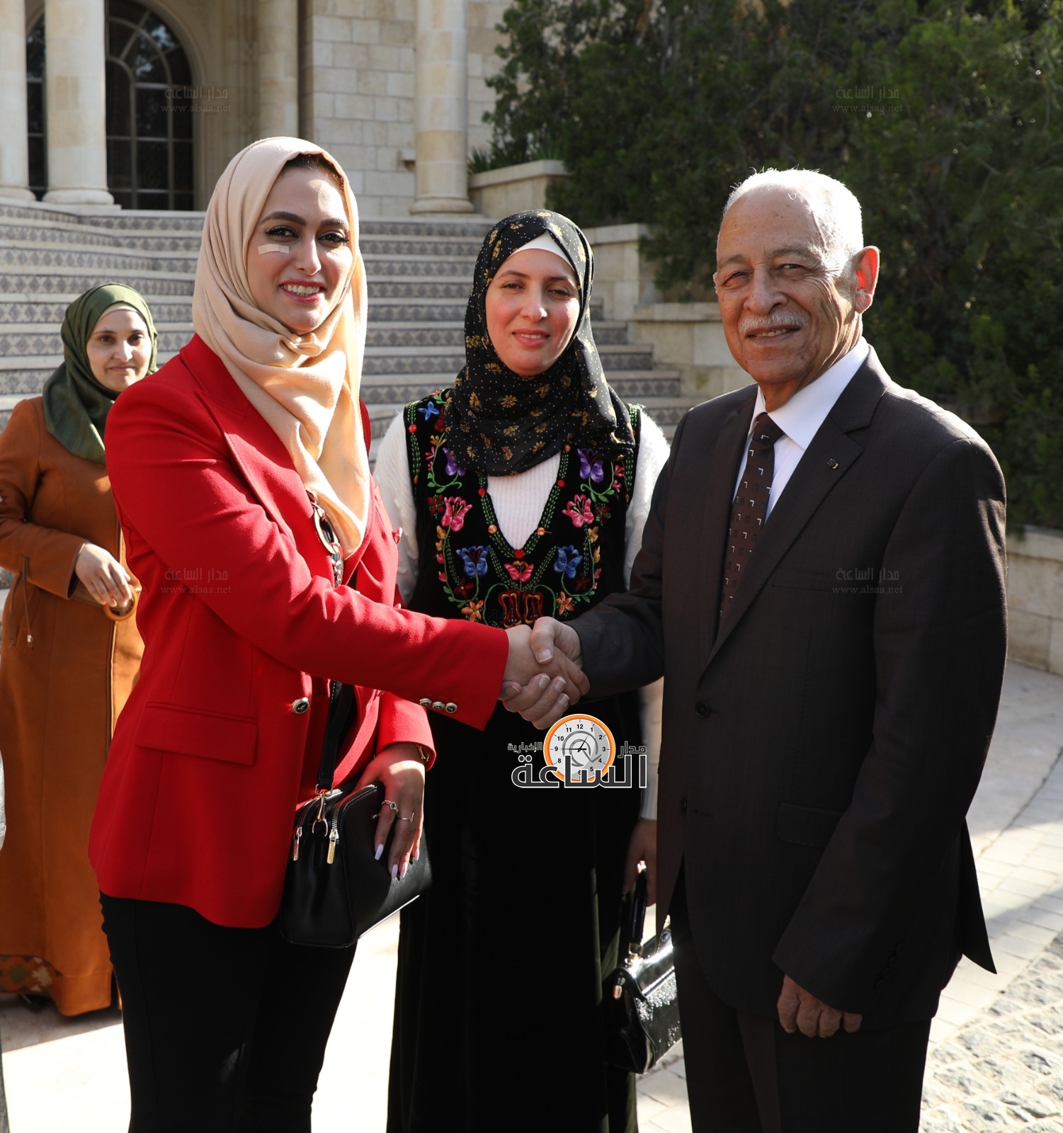 Madar Al-Saa Images 0.6609827523883716