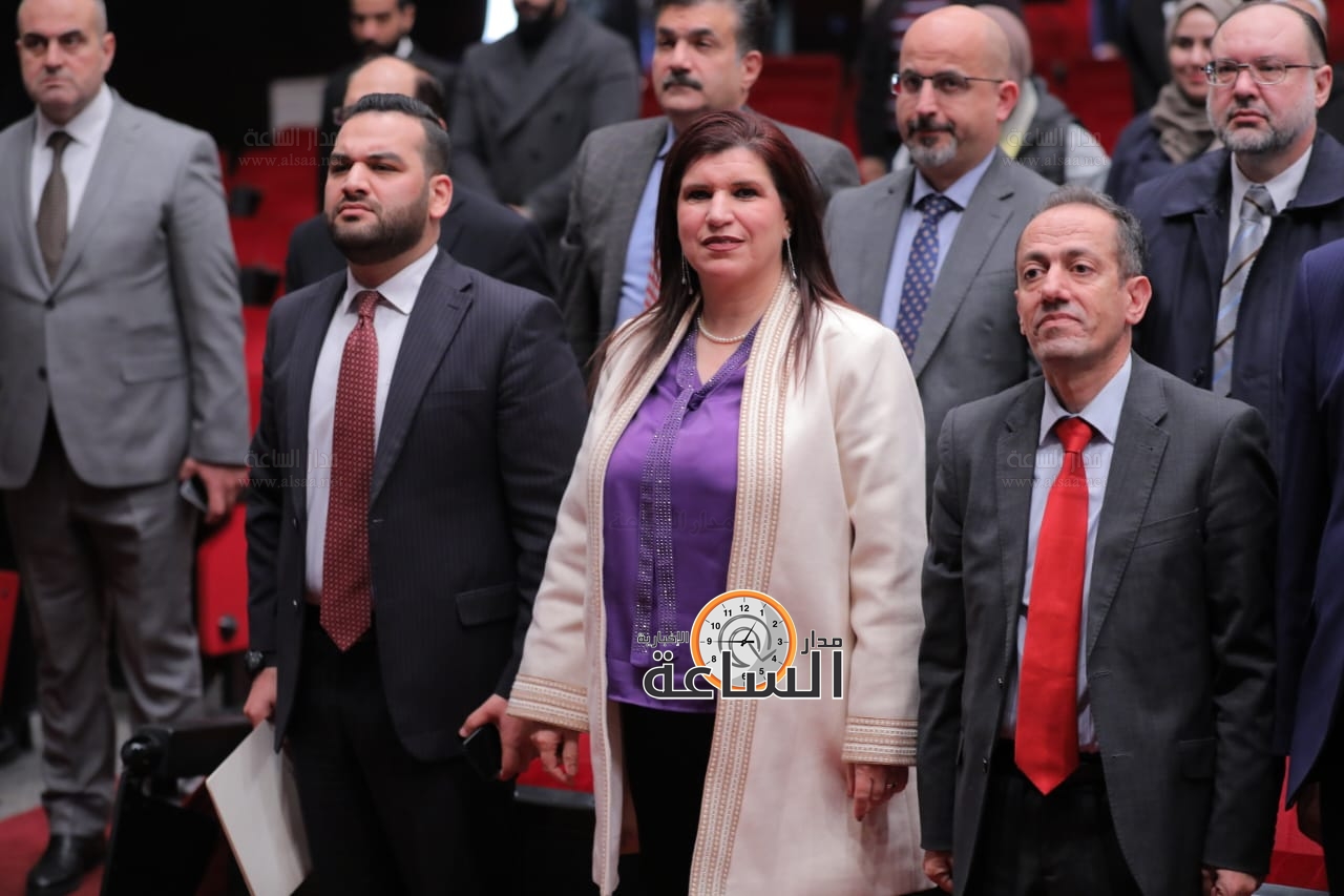 Madar Al-Saa Images 0.43115672755098977