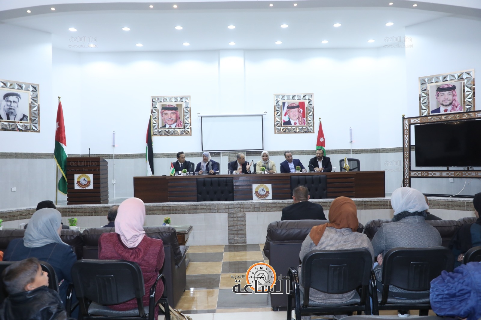 Madar Al-Saa Images 0.9595896647270612