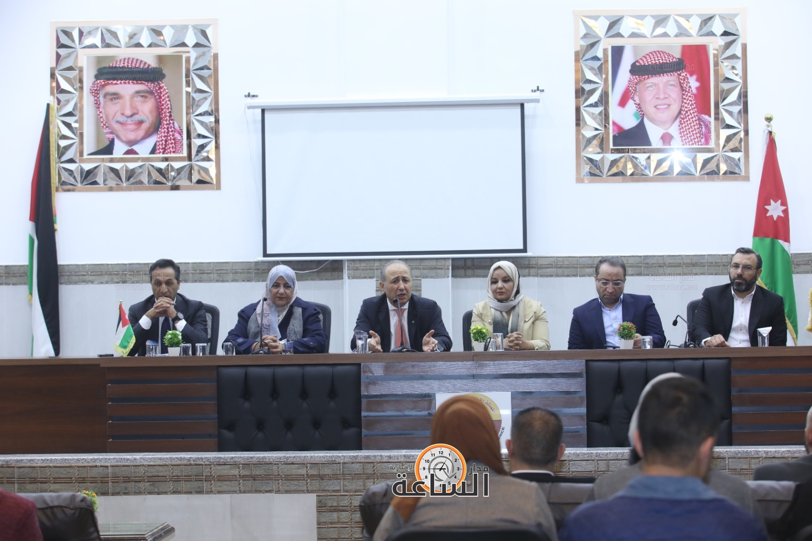 Madar Al-Saa Images 0.4289395731293639