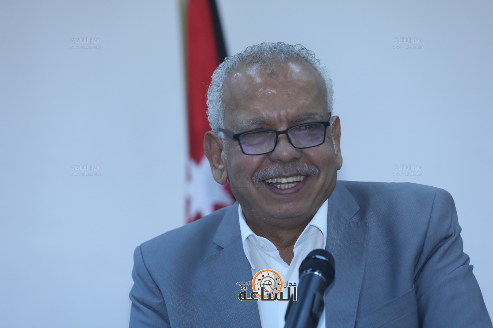 Madar Al-Saa Images 0.43081081029170143