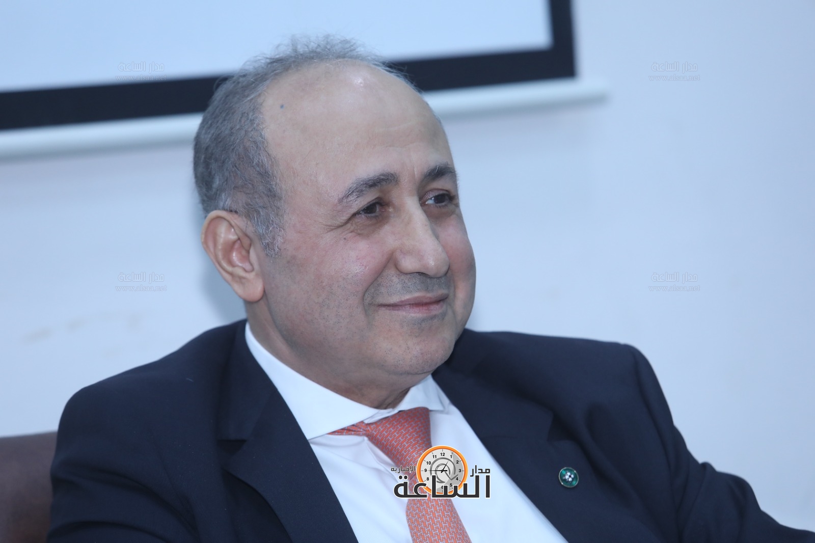 Madar Al-Saa Images 0.9800366691932016