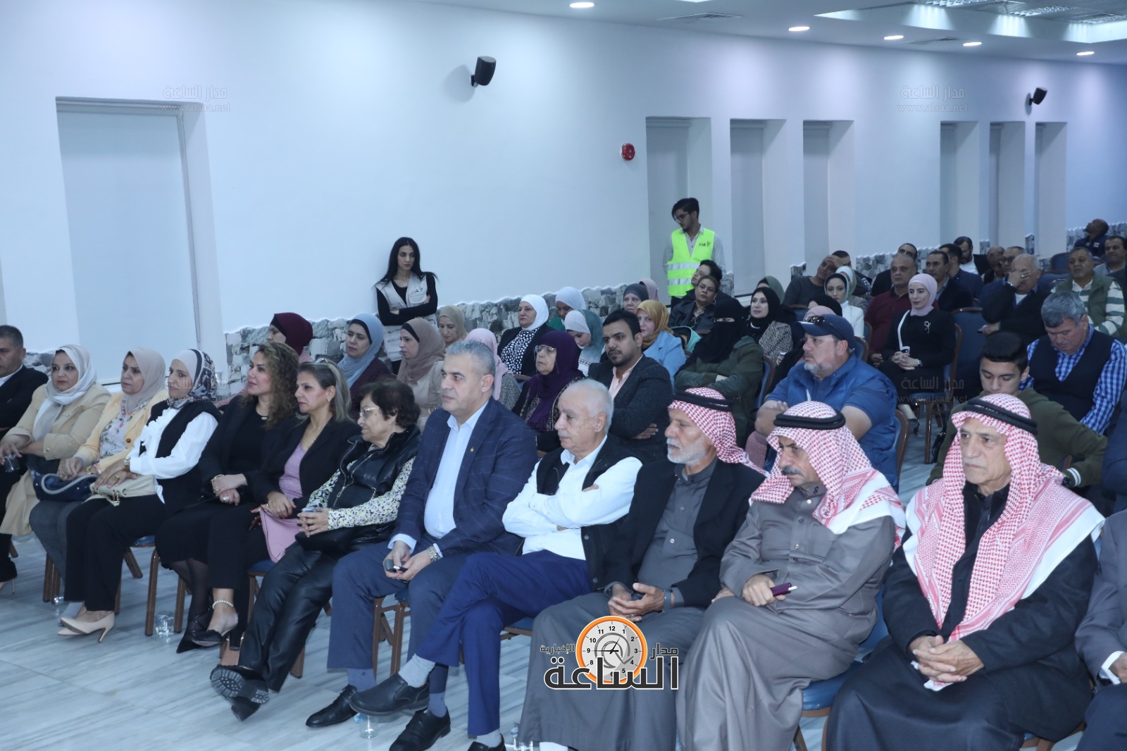 Madar Al-Saa Images 0.8339042388400284