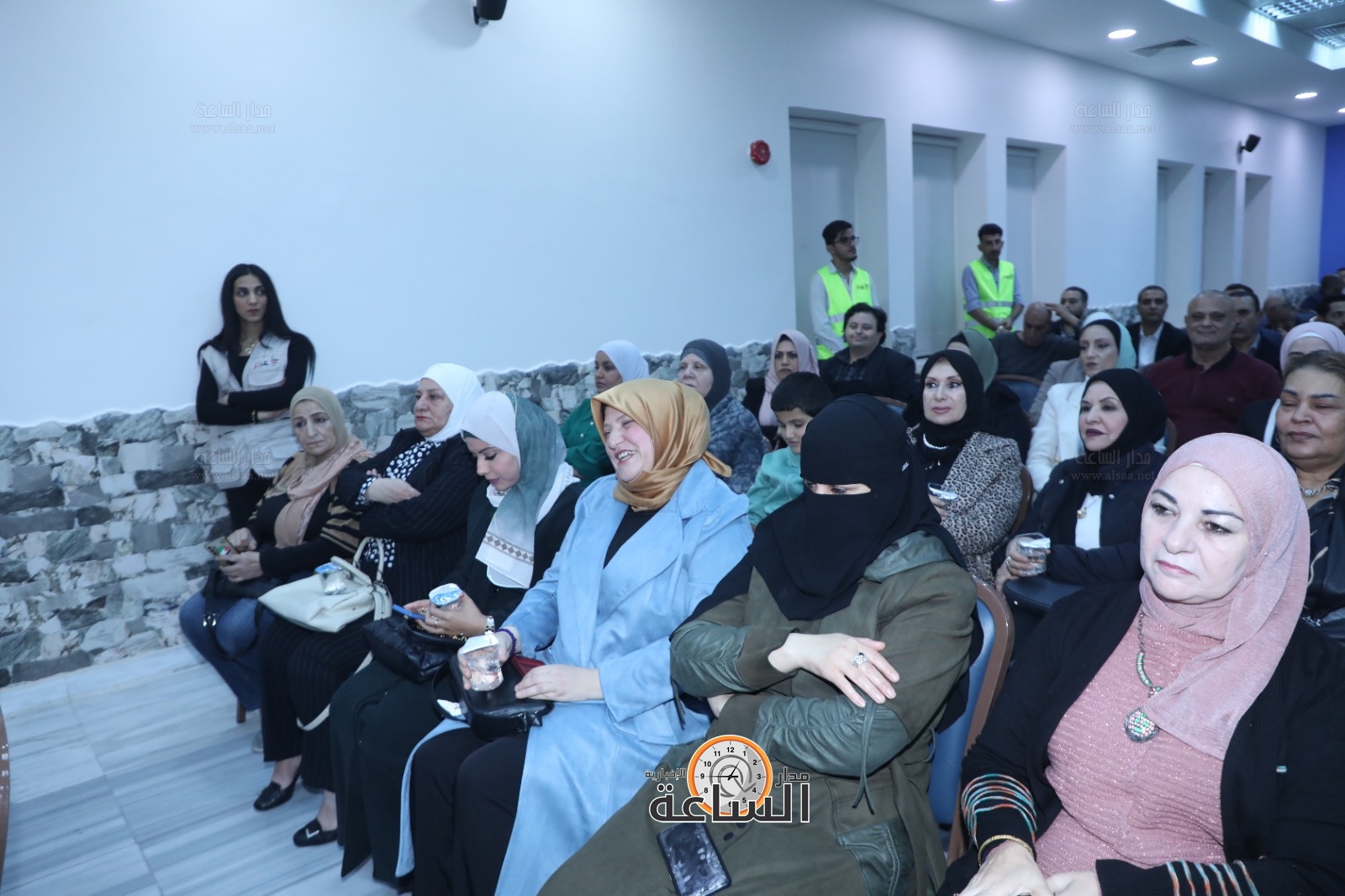 Madar Al-Saa Images 0.33578409831158873