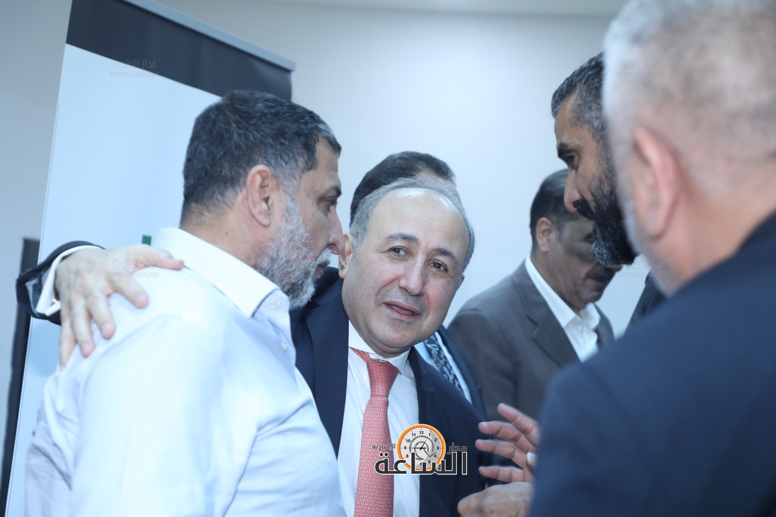 Madar Al-Saa Images 0.11101187283015013