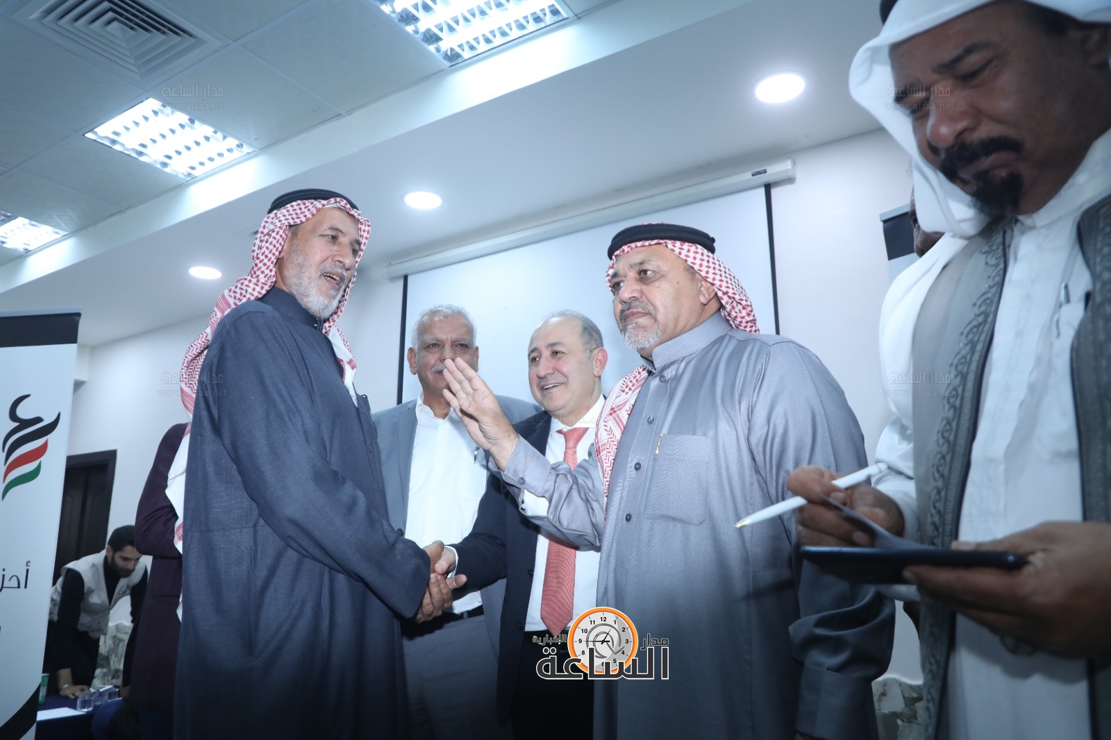 Madar Al-Saa Images 0.8317435394211075