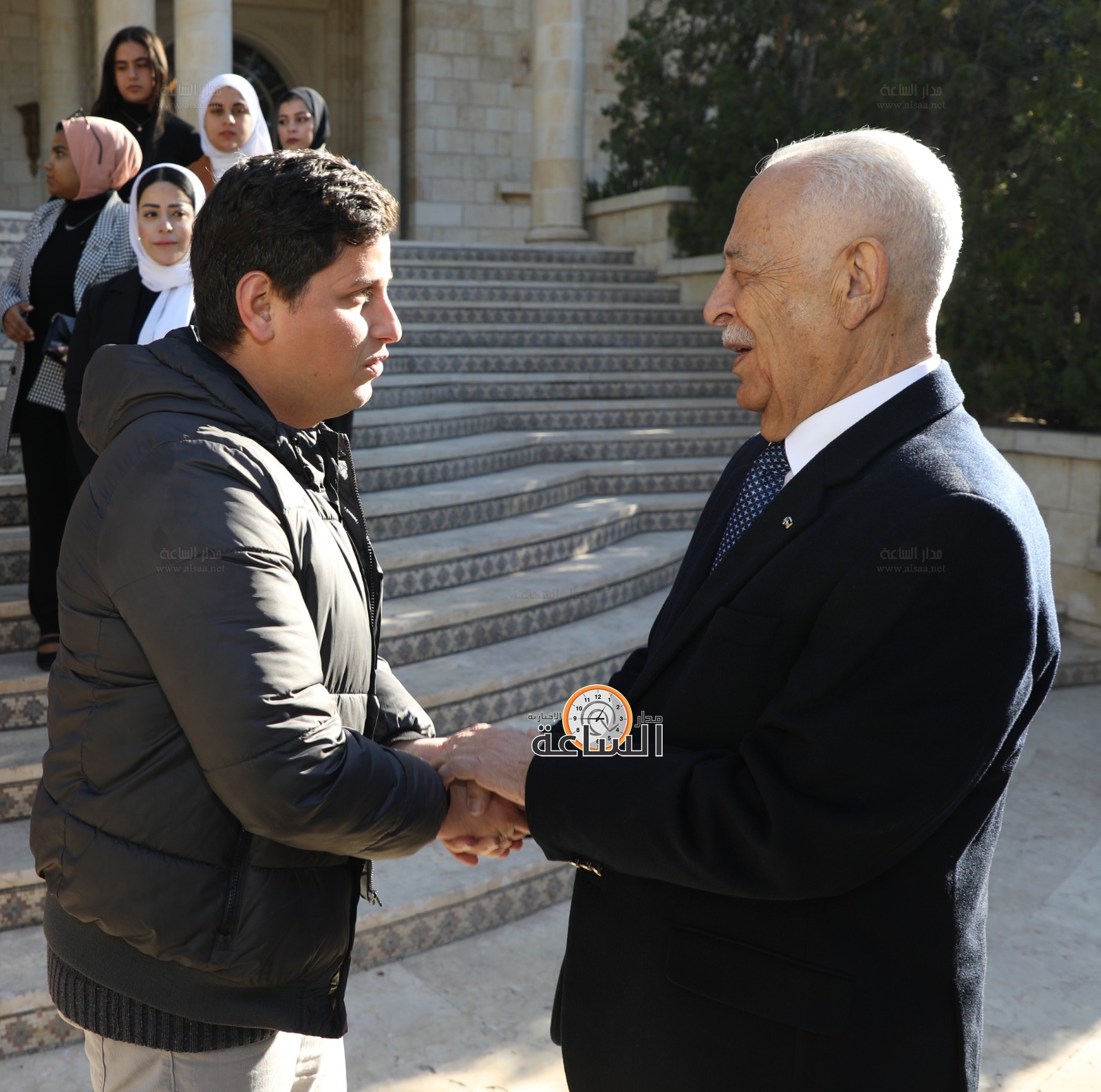 Madar Al-Saa Images 0.19700576160463545