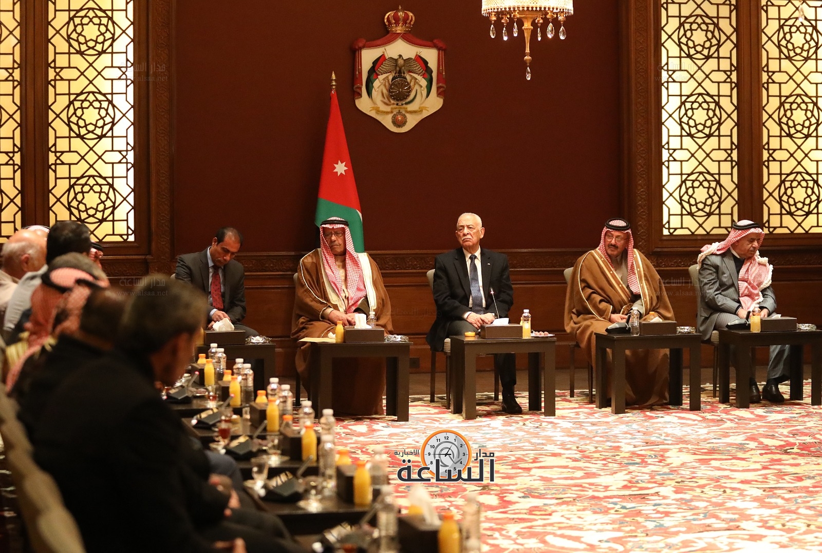 Madar Al-Saa Images 0.18822829337038938