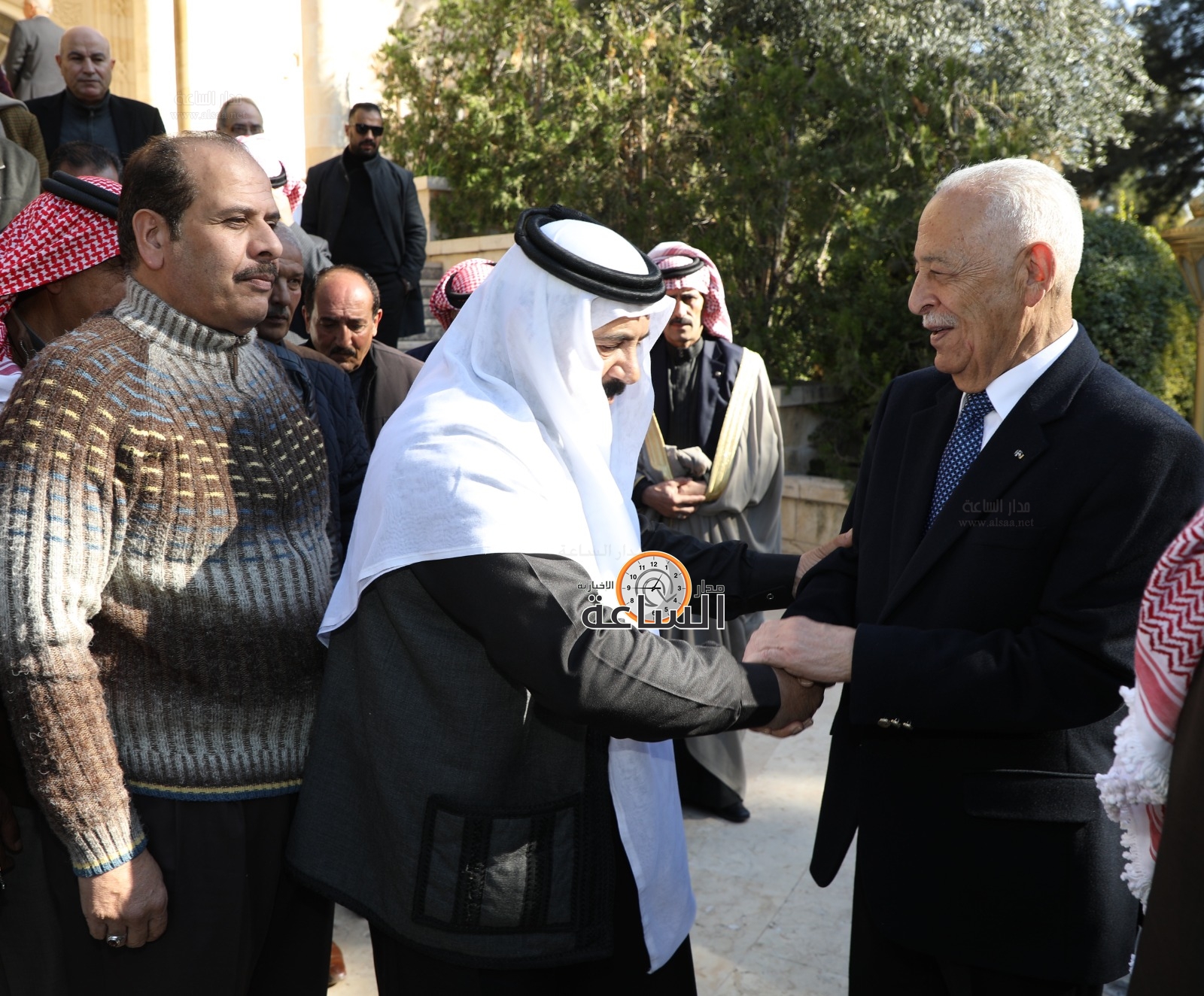 Madar Al-Saa Images 0.015737522042136742