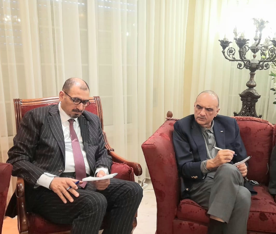 Madar Al-Saa Images 0.967534577816914