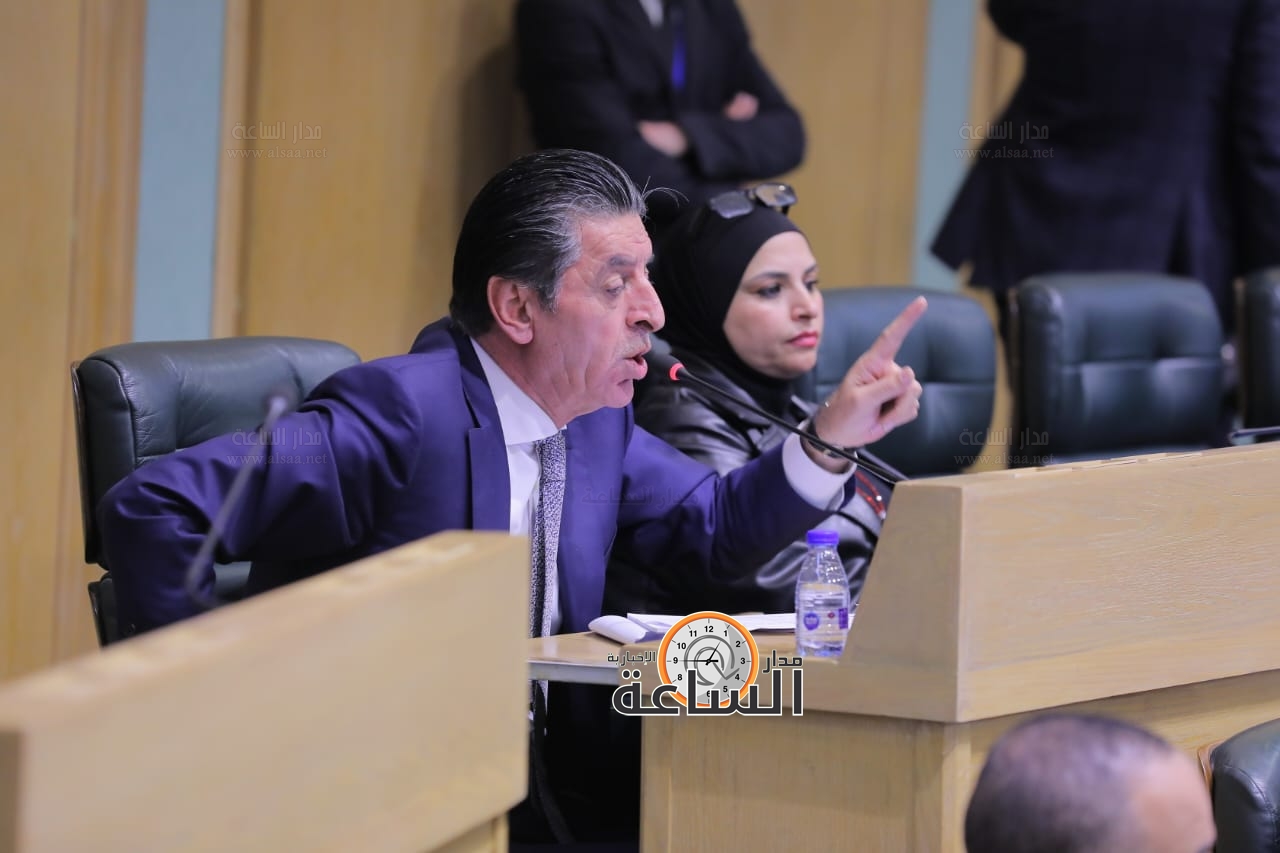 Madar Al-Saa Images 0.3154745711041562