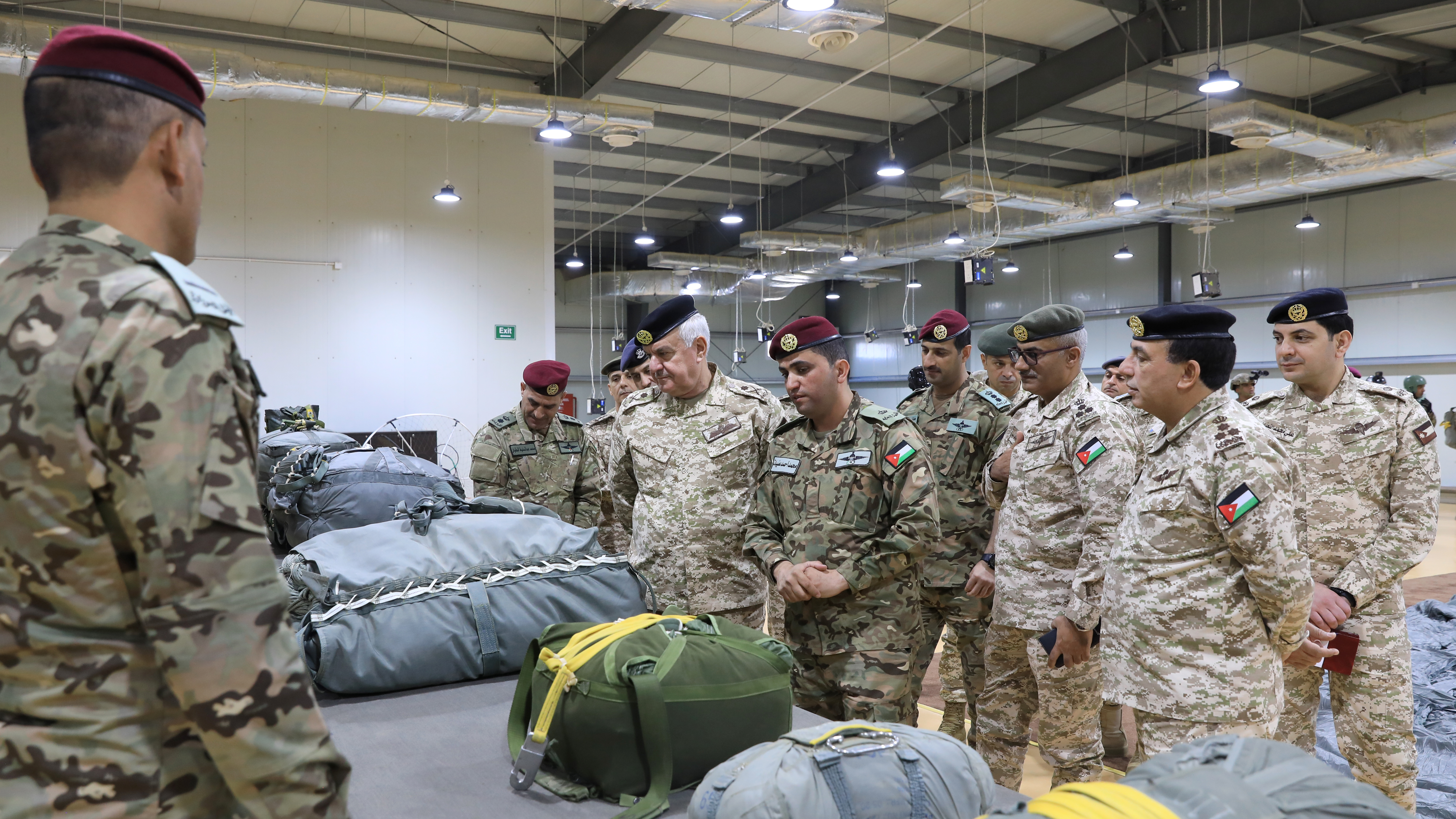 Madar Al-Saa Images 0.38328365352865545