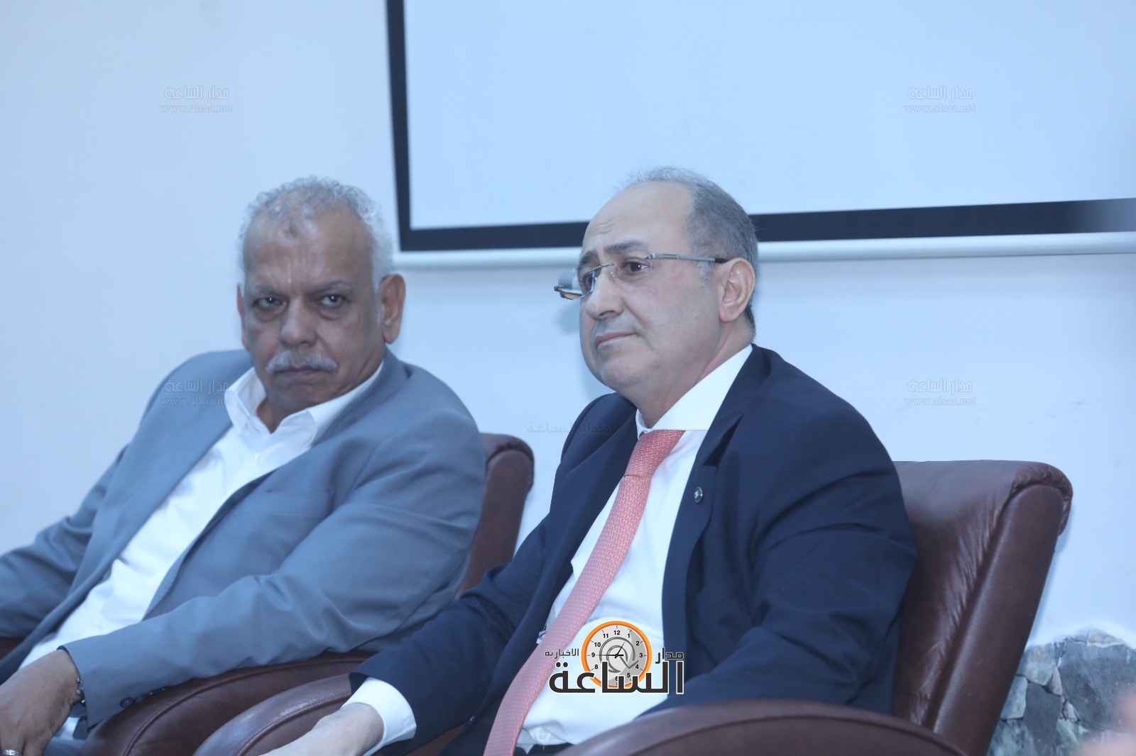 Madar Al-Saa Images 0.412602212507694