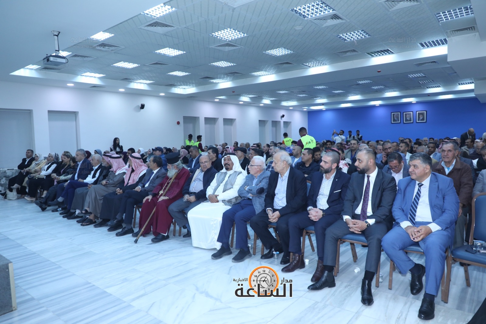 Madar Al-Saa Images 0.9708247389937243