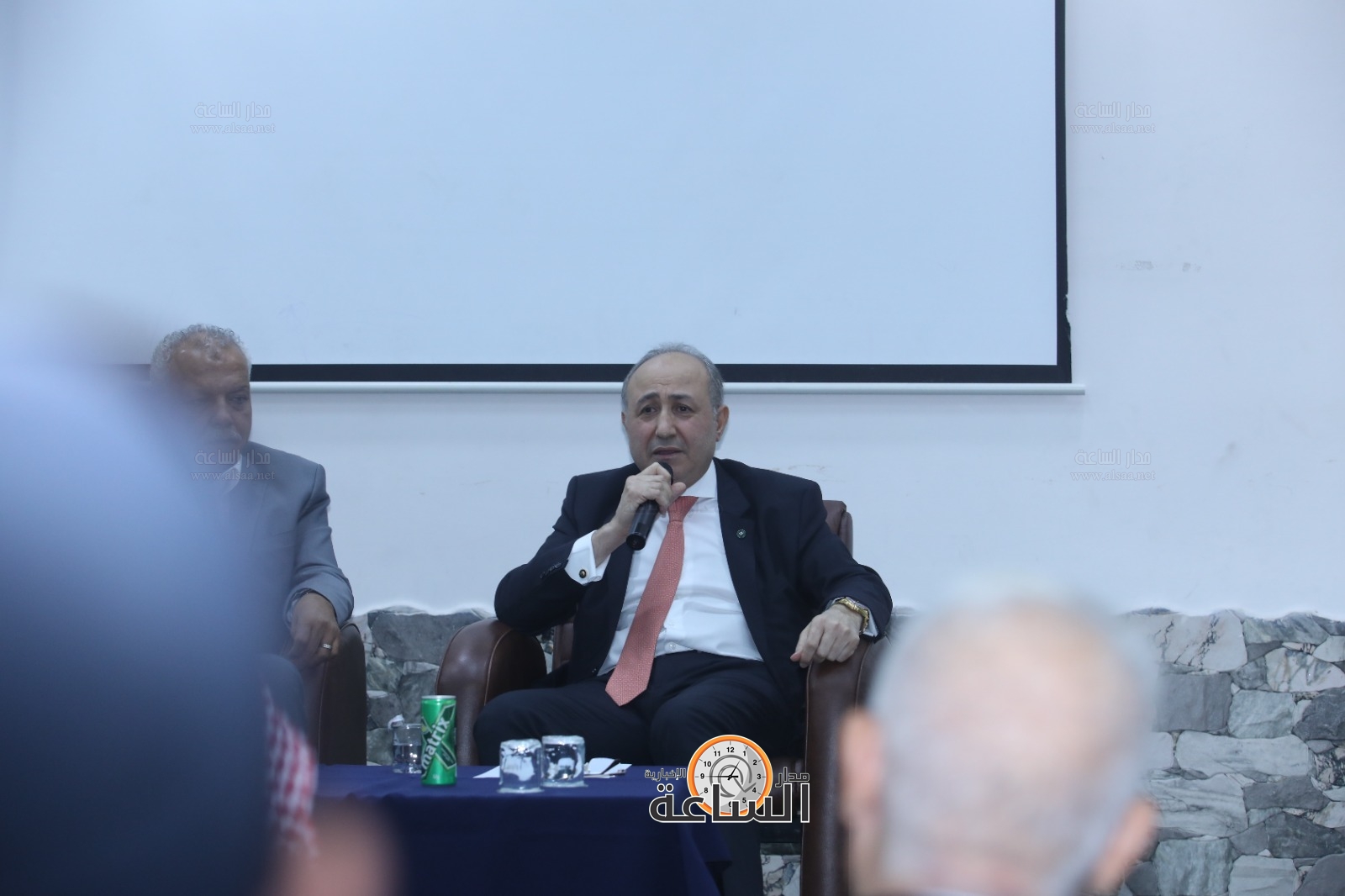 Madar Al-Saa Images 0.8413164839265599