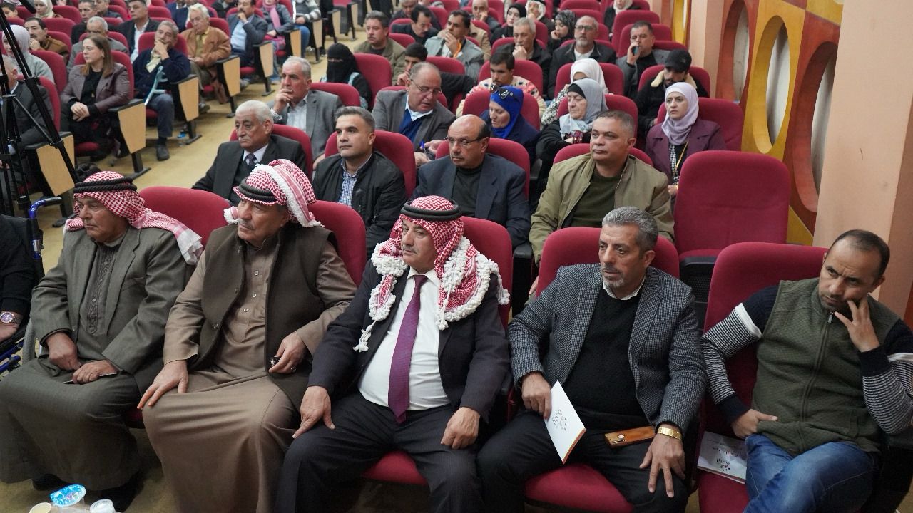 Madar Al-Saa Images 0.2966735554852864