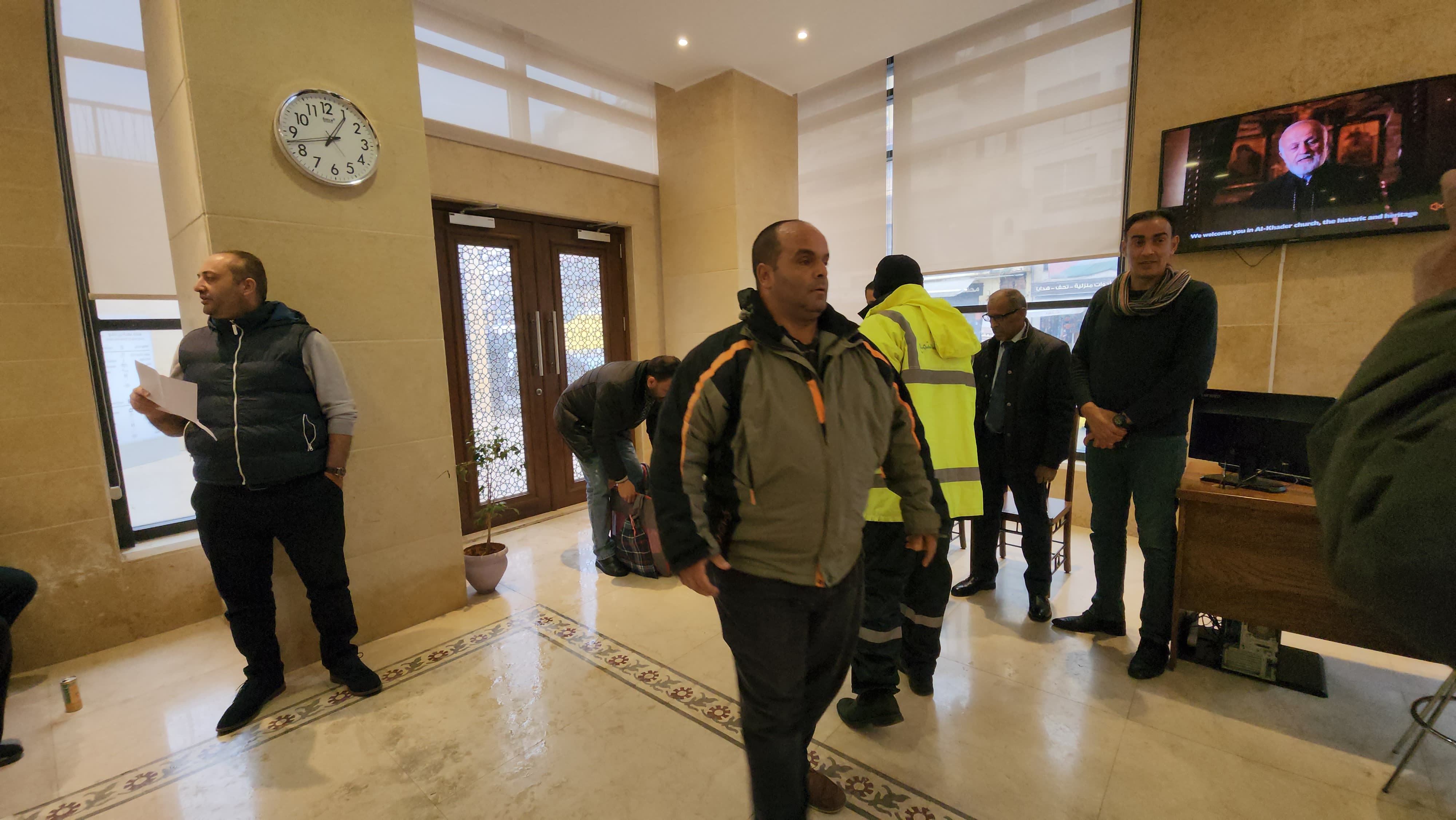 Madar Al-Saa Images 0.1764244204699792