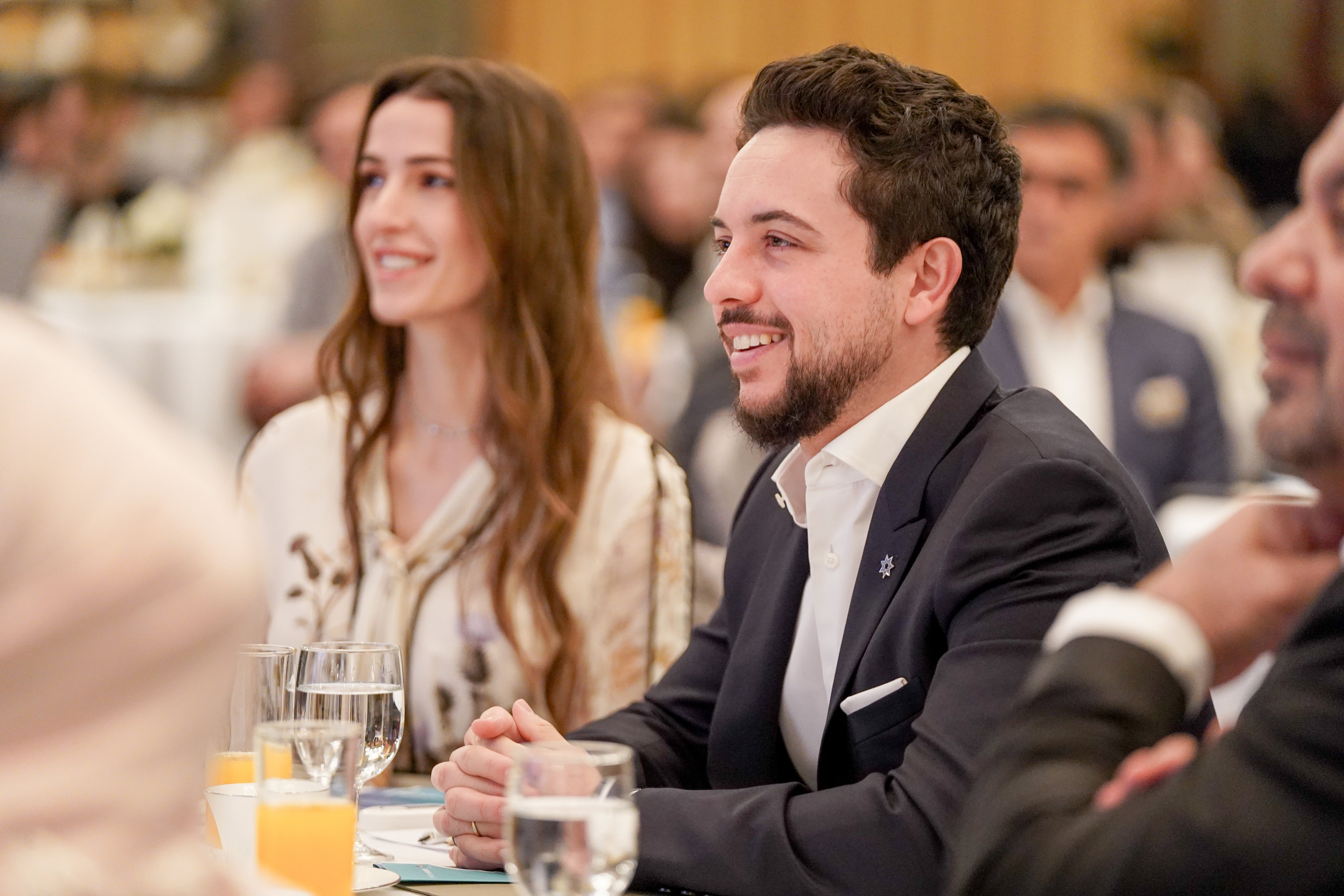 Madar Al-Saa Images 0.873922308867632