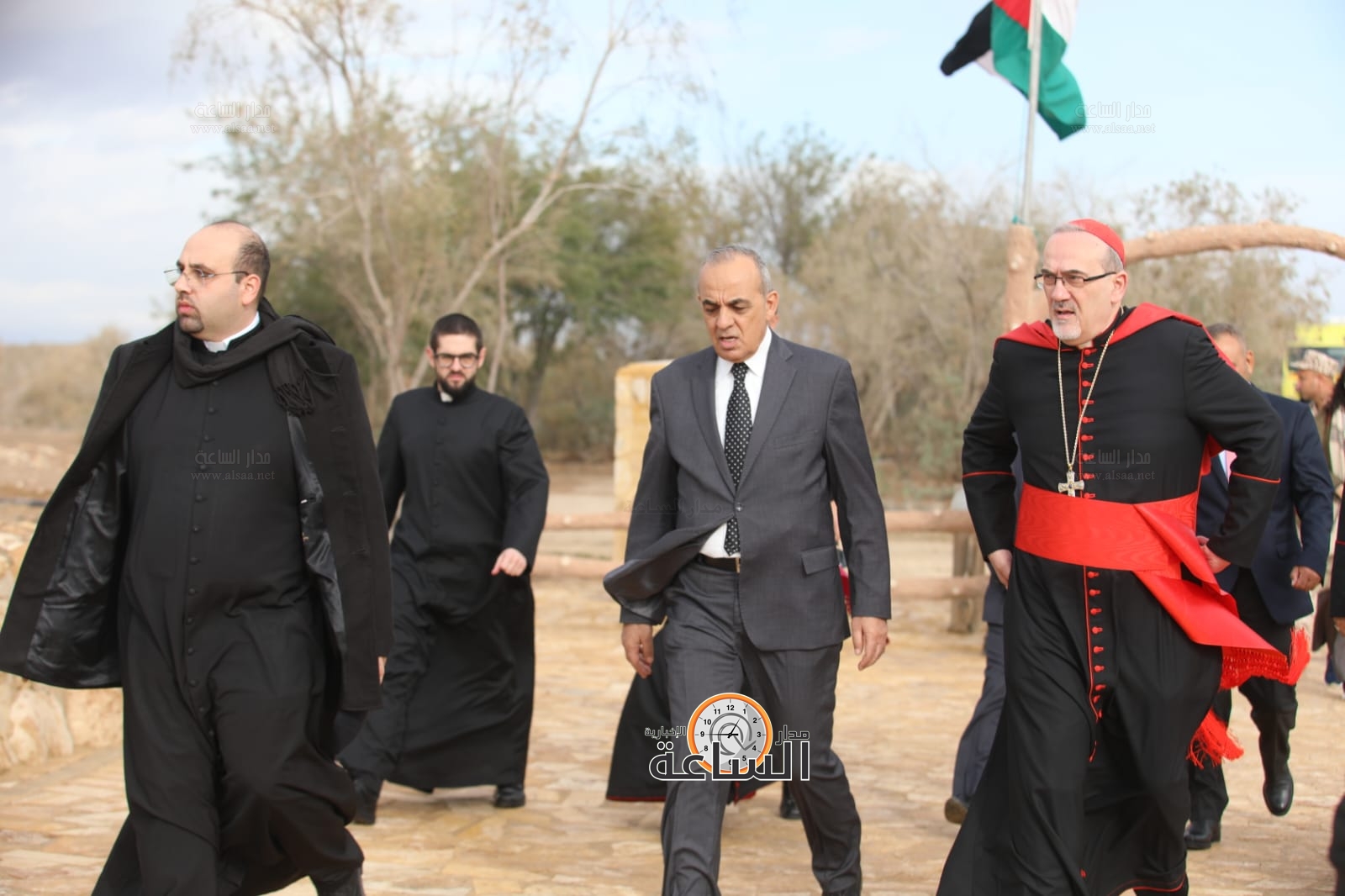 Madar Al-Saa Images 0.9836344026450041