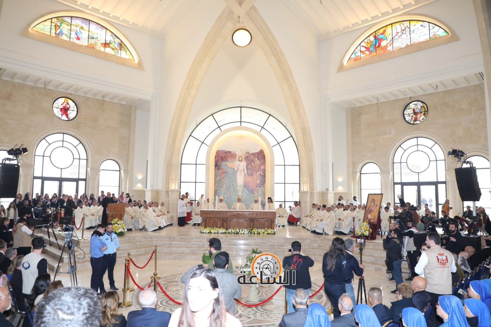 Madar Al-Saa Images 0.8547864792541529