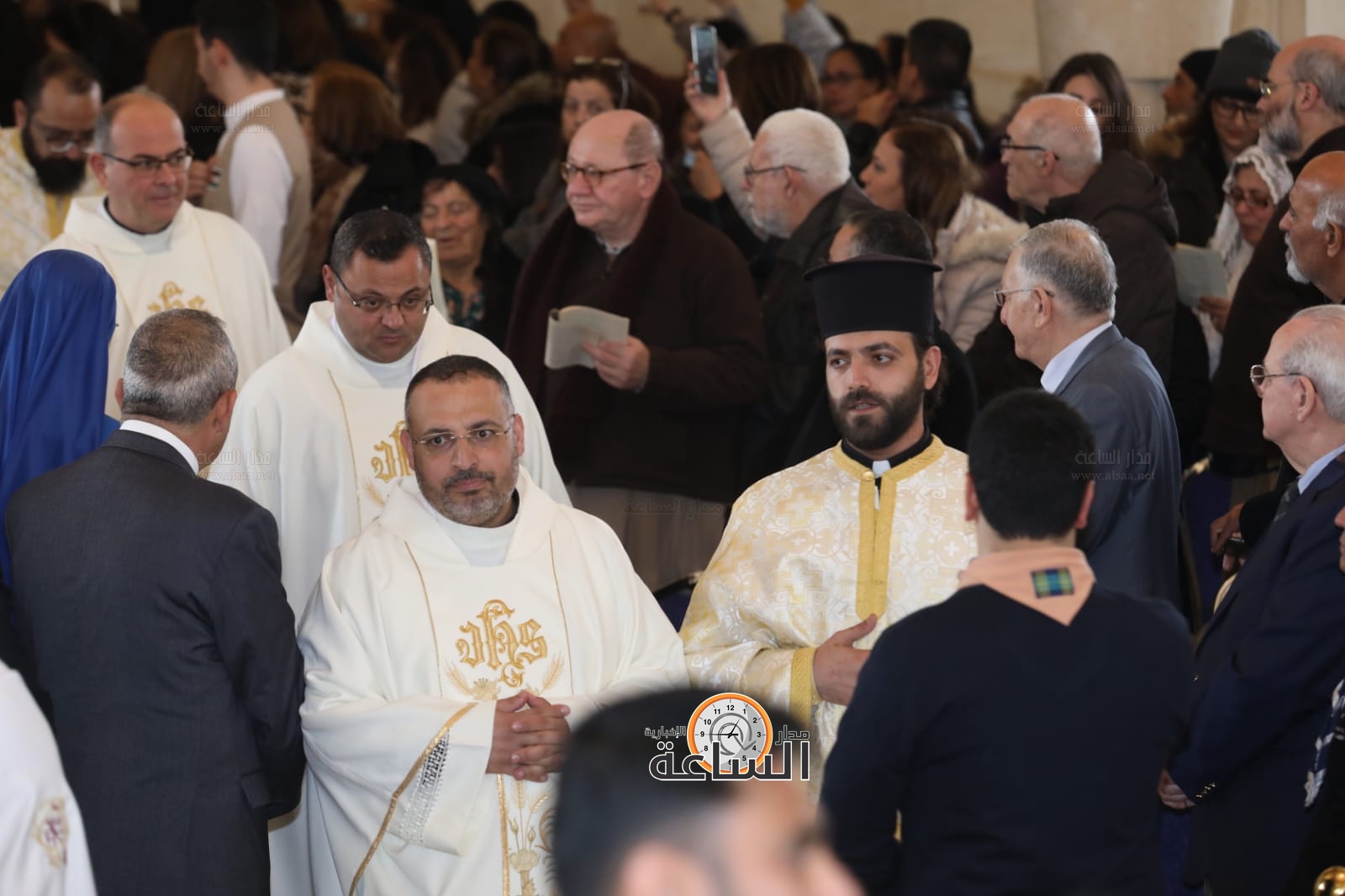 Madar Al-Saa Images 0.4421965834739132