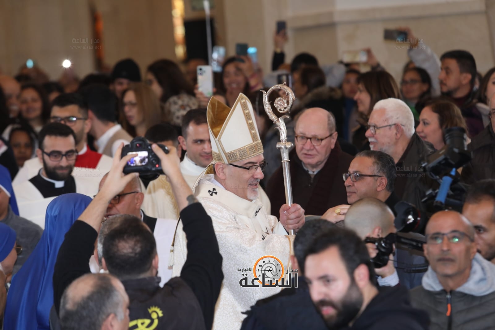 Madar Al-Saa Images 0.18077420583952897